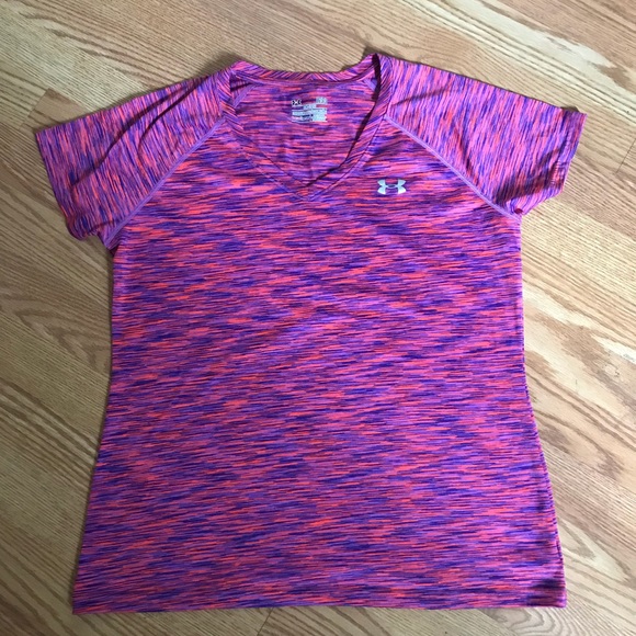 Under Armour-Woman’s v-neck Shirt - Picture 2 of 3